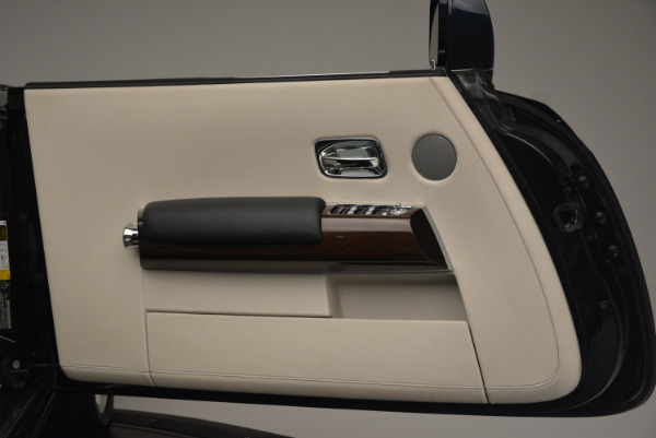 Used 2014 Rolls-Royce Phantom Drophead Coupe for sale Sold at Maserati of Greenwich in Greenwich CT 06830 21