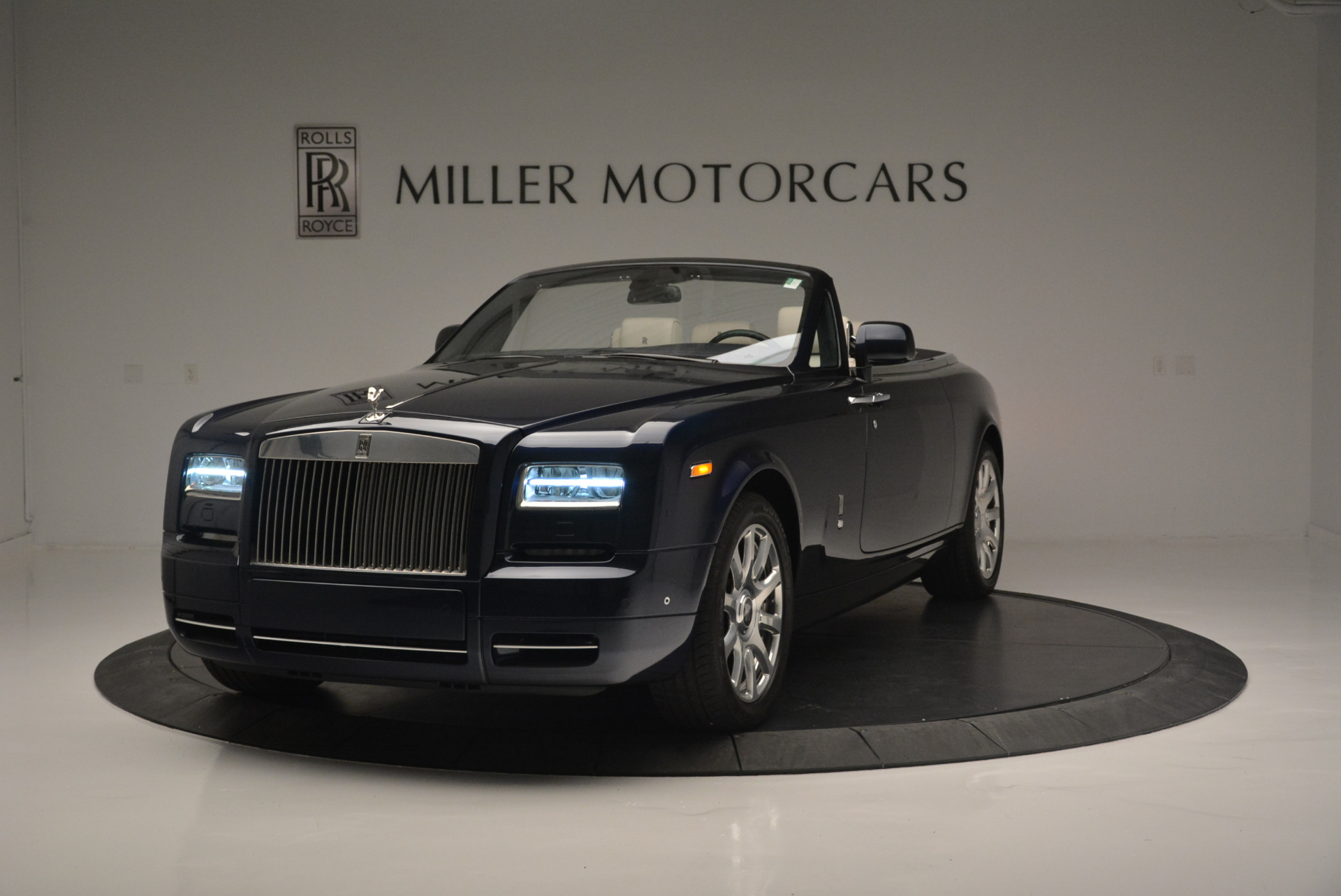 Used 2014 Rolls-Royce Phantom Drophead Coupe for sale Sold at Maserati of Greenwich in Greenwich CT 06830 1