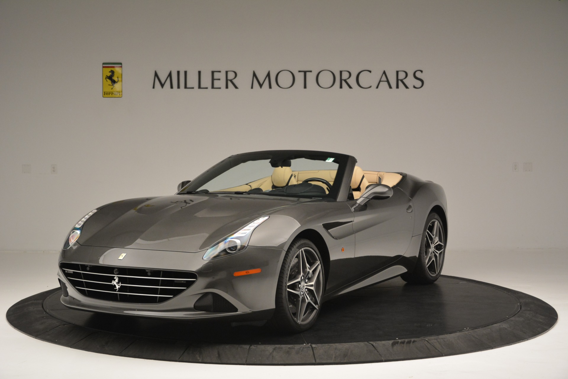 Used 2015 Ferrari California T for sale Sold at Maserati of Greenwich in Greenwich CT 06830 1