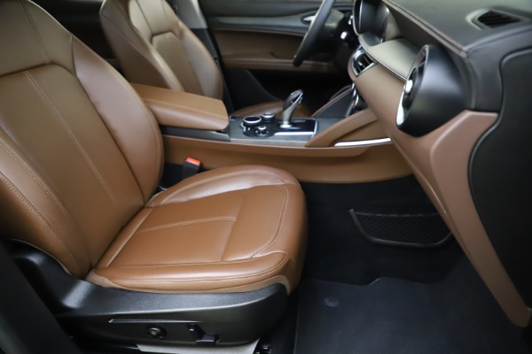 Used 2018 Alfa Romeo Stelvio Ti Q4 for sale Sold at Maserati of Greenwich in Greenwich CT 06830 24