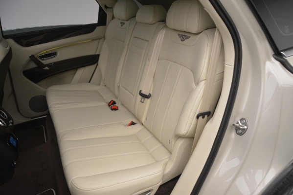Used 2019 Bentley Bentayga V8 for sale $169,900 at Maserati of Greenwich in Greenwich CT 06830 24