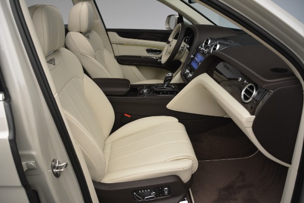 Used 2019 Bentley Bentayga V8 for sale $169,900 at Maserati of Greenwich in Greenwich CT 06830 26