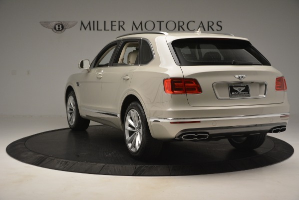 Used 2019 Bentley Bentayga V8 for sale $169,900 at Maserati of Greenwich in Greenwich CT 06830 5