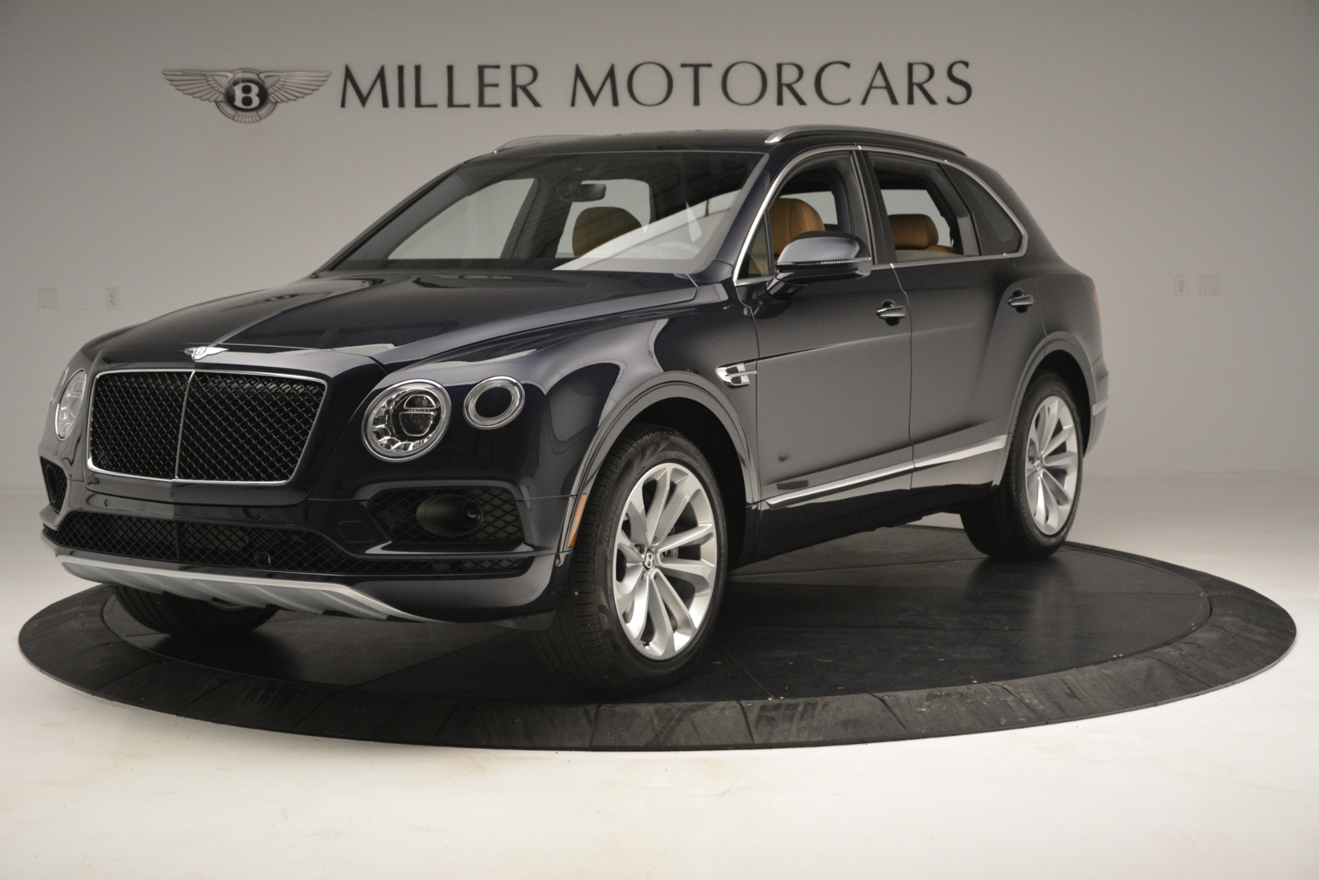 New 2019 Bentley Bentayga V8 for sale Sold at Maserati of Greenwich in Greenwich CT 06830 1