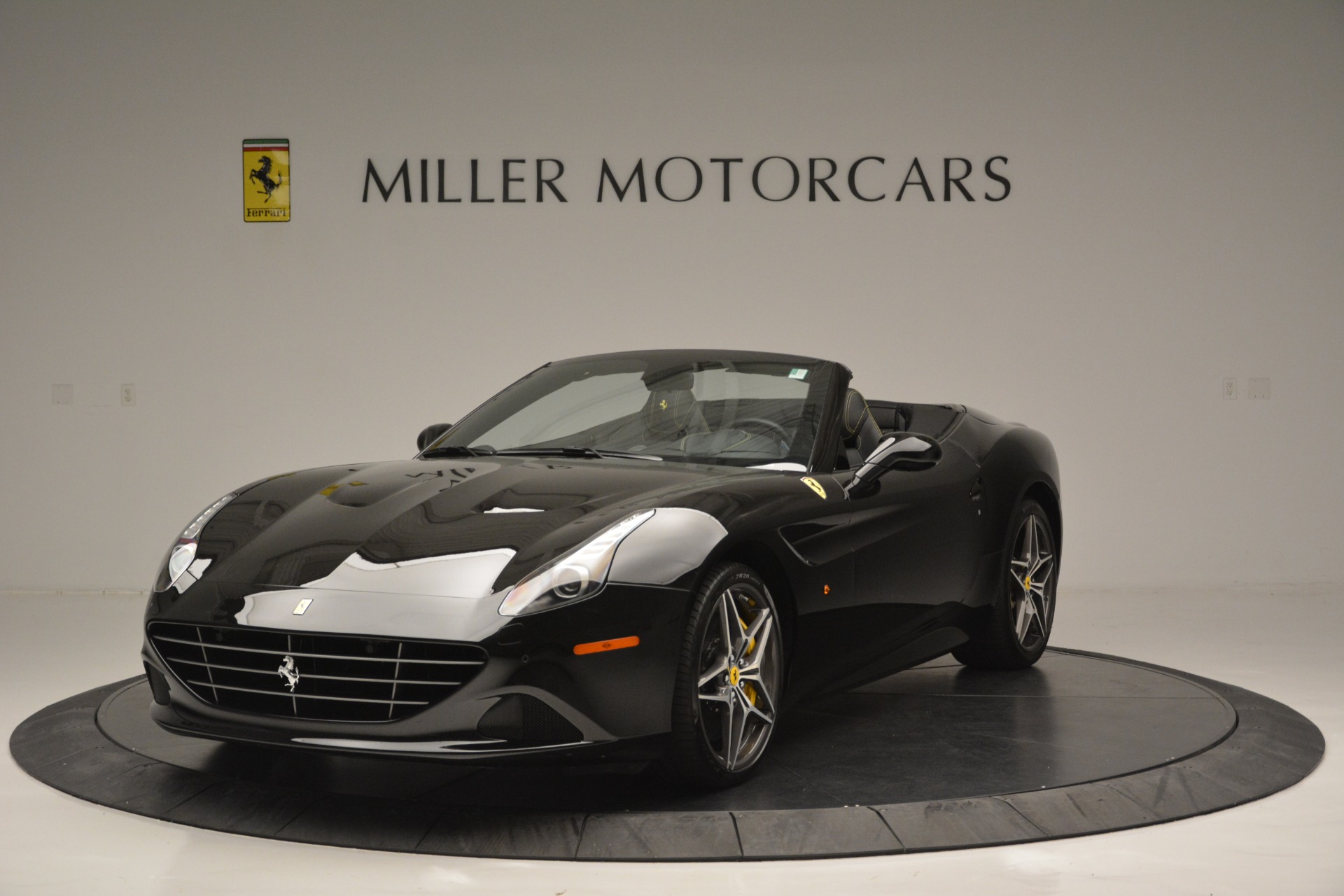 Used 2017 Ferrari California T Handling Speciale for sale Sold at Maserati of Greenwich in Greenwich CT 06830 1