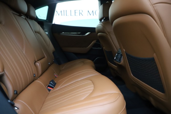 Used 2019 Maserati Levante Q4 GranLusso for sale Sold at Maserati of Greenwich in Greenwich CT 06830 27