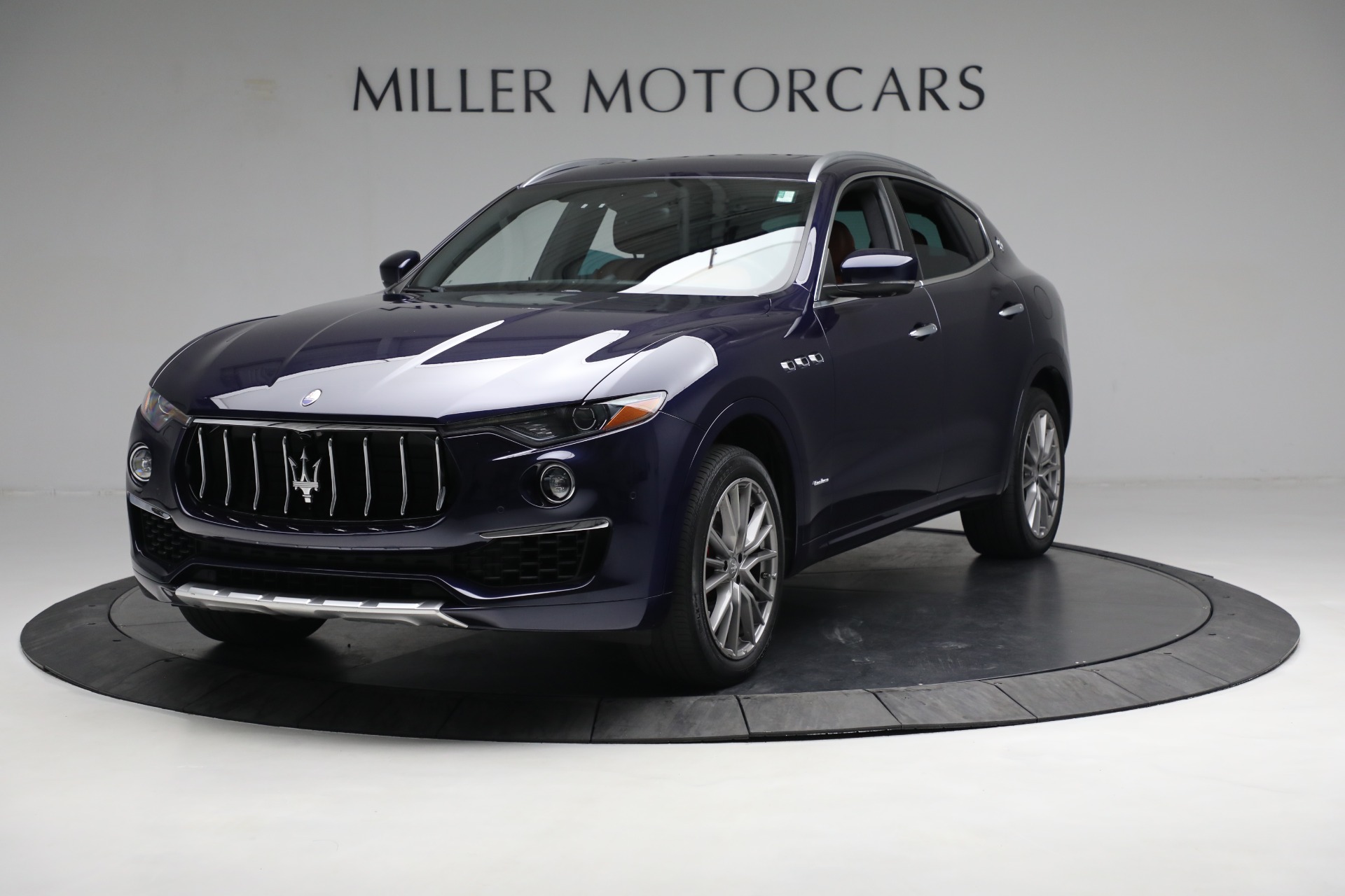 Used 2019 Maserati Levante Q4 GranLusso for sale Sold at Maserati of Greenwich in Greenwich CT 06830 1