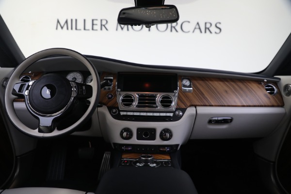 Used 2019 Rolls-Royce Wraith for sale Call for price at Maserati of Greenwich in Greenwich CT 06830 4