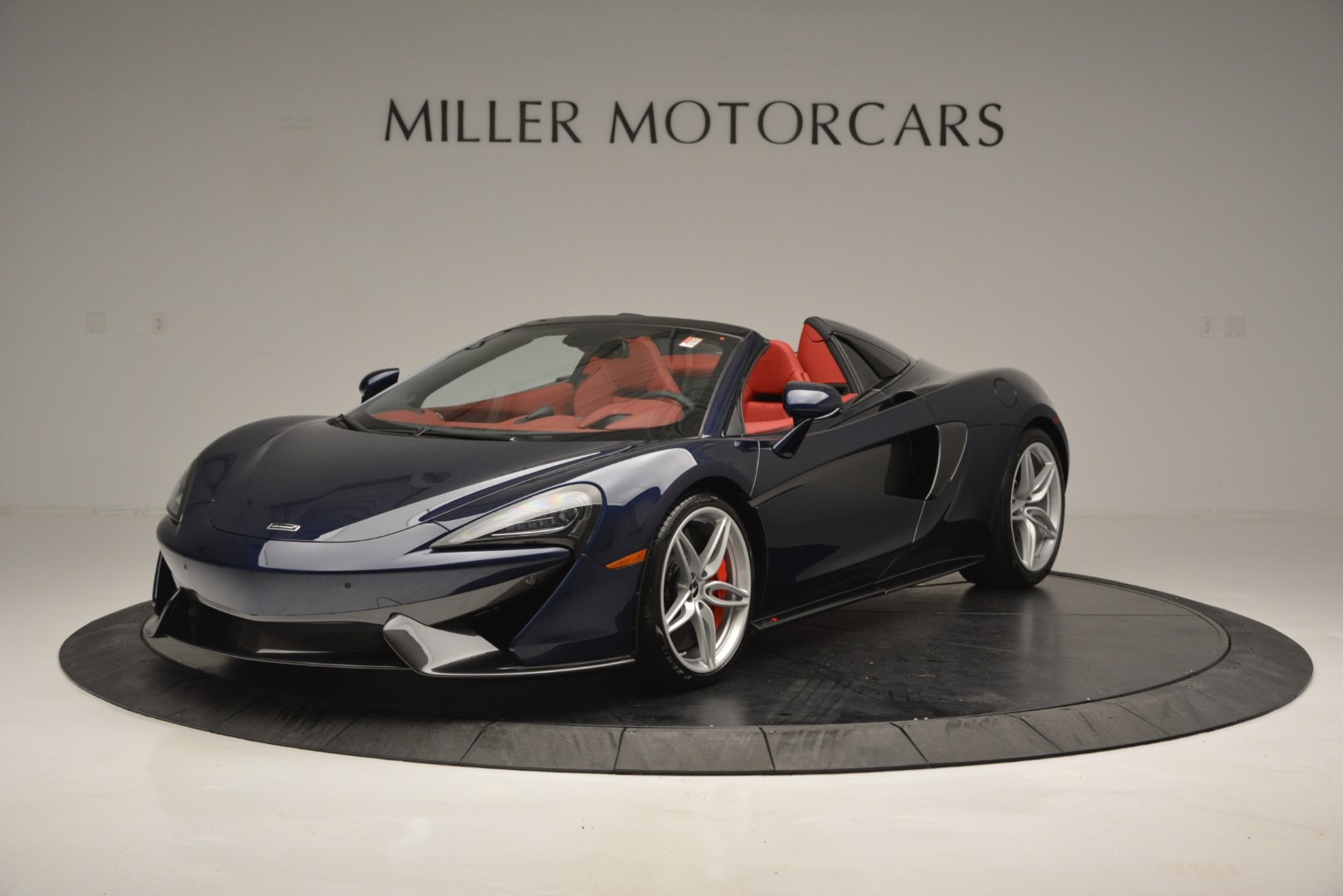 Used 2019 McLaren 570S Spider for sale $149,900 at Maserati of Greenwich in Greenwich CT 06830 1
