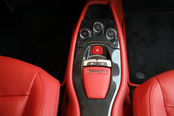 Used 2012 Ferrari 458 Italia for sale $219,900 at Maserati of Greenwich in Greenwich CT 06830 18