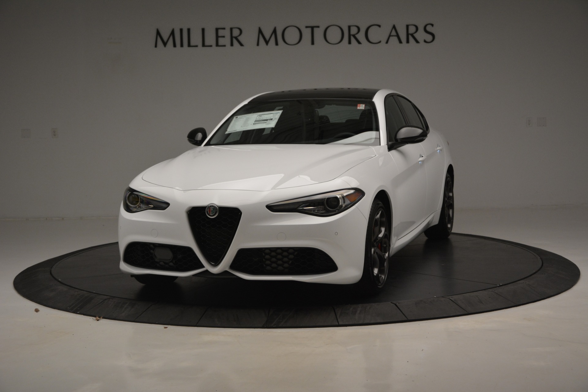 New 2019 Alfa Romeo Giulia Ti Sport Q4 for sale Sold at Maserati of Greenwich in Greenwich CT 06830 1