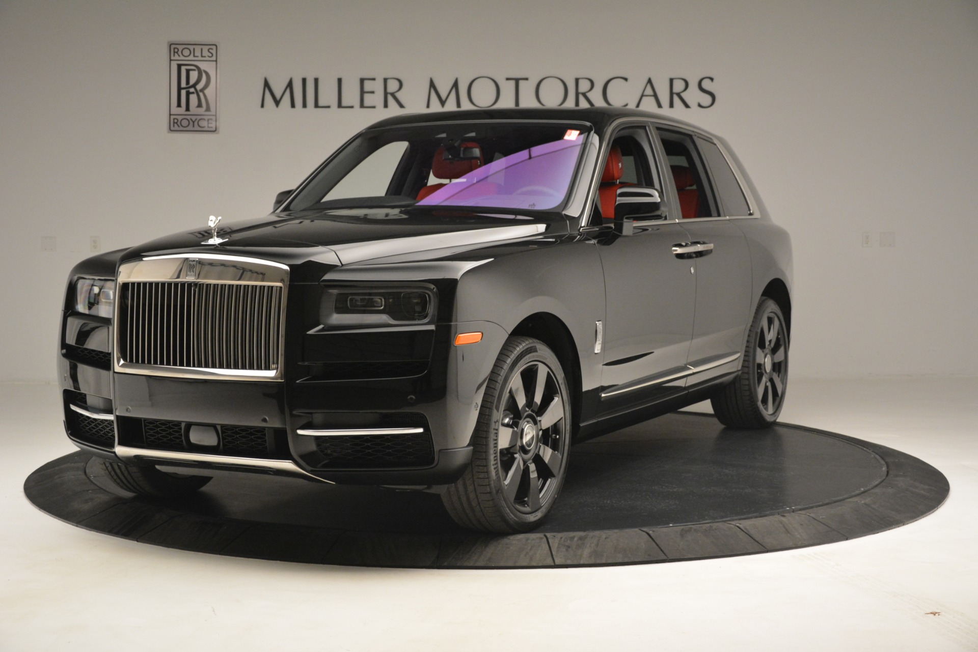 New 2019 Rolls-Royce Cullinan for sale Sold at Maserati of Greenwich in Greenwich CT 06830 1