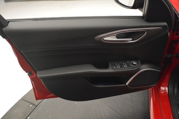 New 2019 Alfa Romeo Giulia Ti Q4 for sale $46,590 at Maserati of Greenwich in Greenwich CT 06830 16