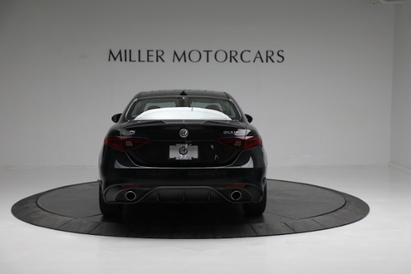 New 2019 Alfa Romeo Giulia Ti Sport Q4 for sale Sold at Maserati of Greenwich in Greenwich CT 06830 8