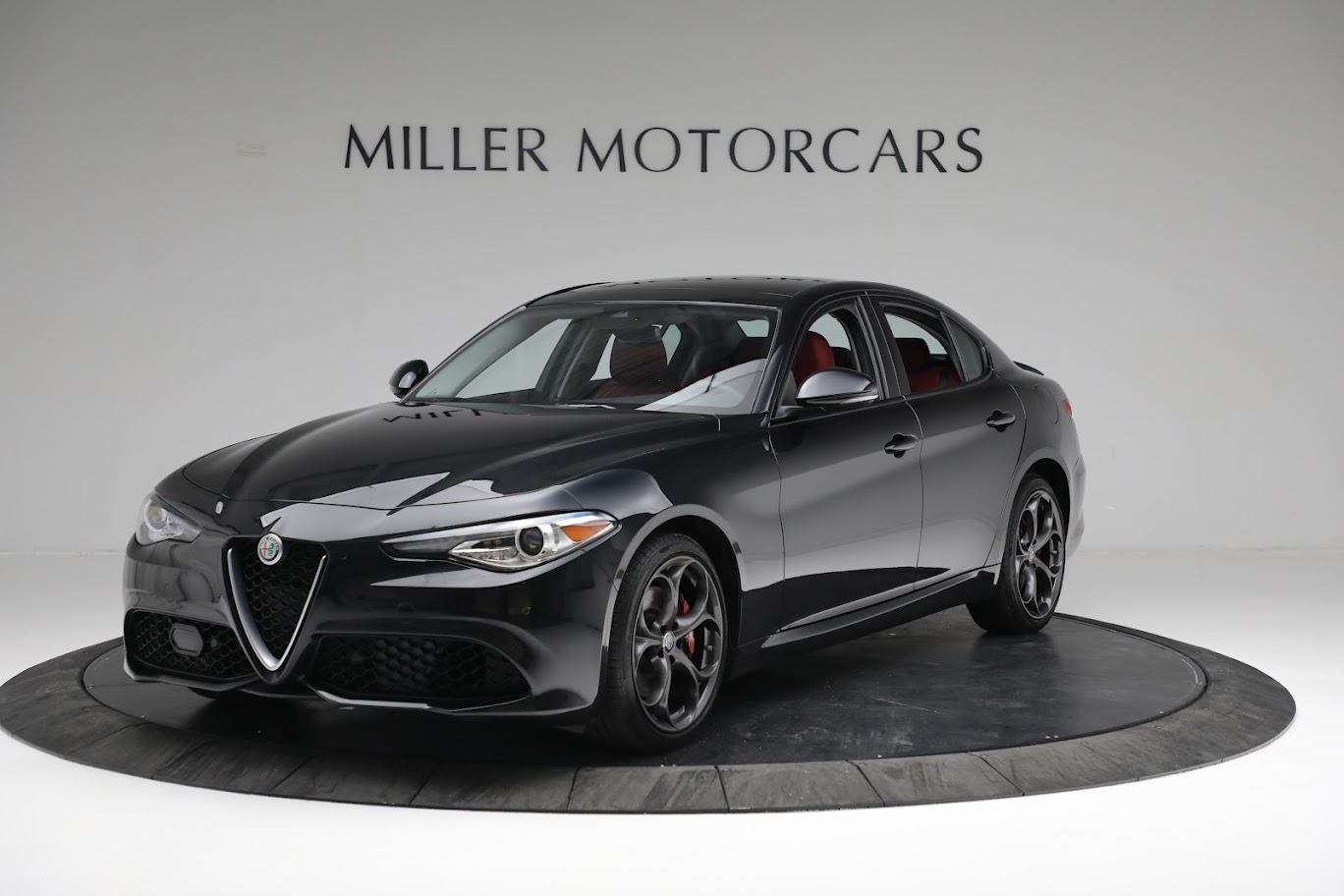 New 2019 Alfa Romeo Giulia Ti Sport Q4 for sale Sold at Maserati of Greenwich in Greenwich CT 06830 1