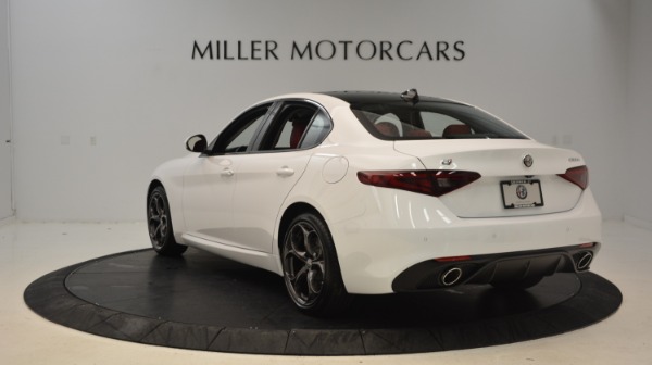 New 2019 Alfa Romeo Giulia Ti Sport Q4 for sale Sold at Maserati of Greenwich in Greenwich CT 06830 5