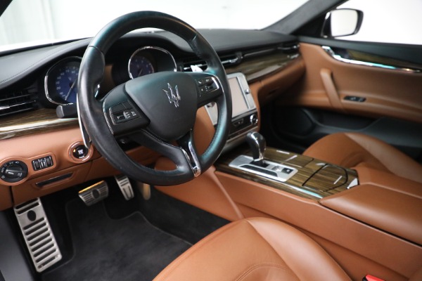 Used 2015 Maserati Quattroporte S Q4 for sale Sold at Maserati of Greenwich in Greenwich CT 06830 11