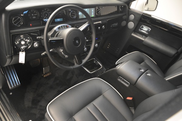Used 2014 Rolls-Royce Phantom for sale Sold at Maserati of Greenwich in Greenwich CT 06830 15