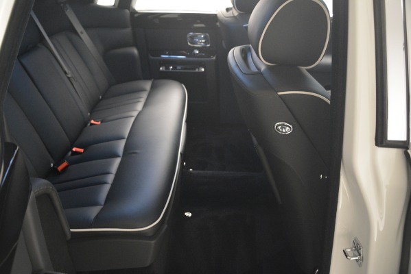Used 2014 Rolls-Royce Phantom for sale Sold at Maserati of Greenwich in Greenwich CT 06830 24