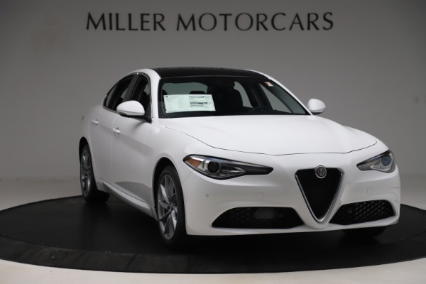 New 2019 Alfa Romeo Giulia Q4 for sale Sold at Maserati of Greenwich in Greenwich CT 06830 11