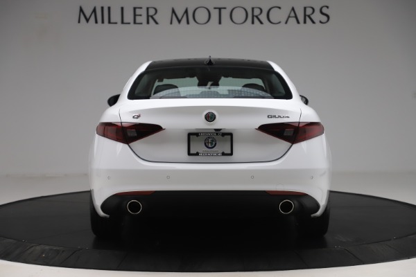 New 2019 Alfa Romeo Giulia Q4 for sale Sold at Maserati of Greenwich in Greenwich CT 06830 6