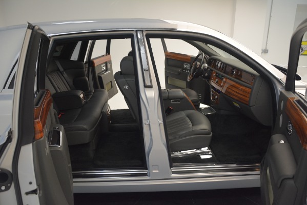 Used 2007 Rolls-Royce Phantom for sale Sold at Maserati of Greenwich in Greenwich CT 06830 28