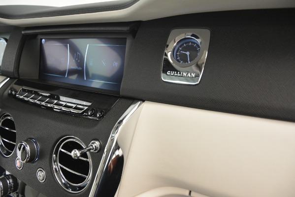 Used 2019 Rolls-Royce Cullinan for sale $329,900 at Maserati of Greenwich in Greenwich CT 06830 25