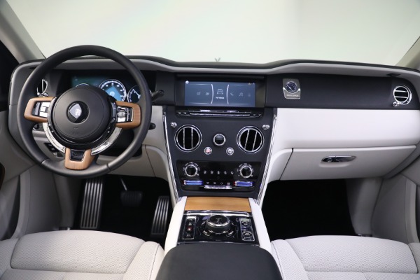 Used 2019 Rolls-Royce Cullinan for sale $329,900 at Maserati of Greenwich in Greenwich CT 06830 4