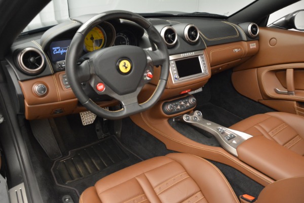 Used 2011 Ferrari California for sale Sold at Maserati of Greenwich in Greenwich CT 06830 23