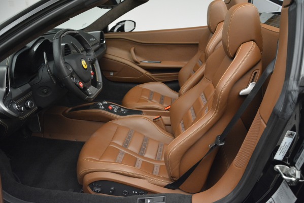 Used 2013 Ferrari 458 Spider for sale $235,900 at Maserati of Greenwich in Greenwich CT 06830 20