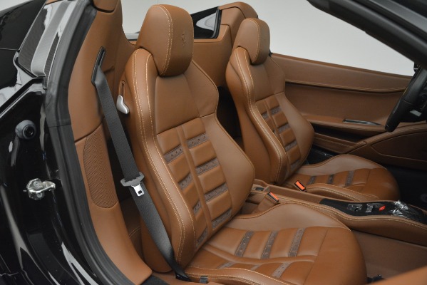 Used 2013 Ferrari 458 Spider for sale $235,900 at Maserati of Greenwich in Greenwich CT 06830 25