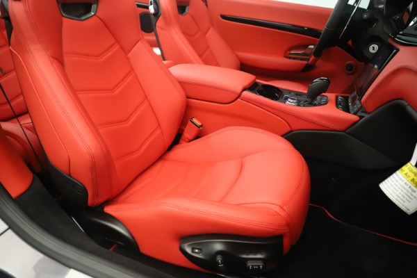 New 2018 Maserati GranTurismo Sport Convertible for sale $159,740 at Maserati of Greenwich in Greenwich CT 06830 28