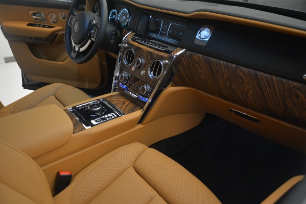 Used 2019 Rolls-Royce Cullinan for sale $329,900 at Maserati of Greenwich in Greenwich CT 06830 24