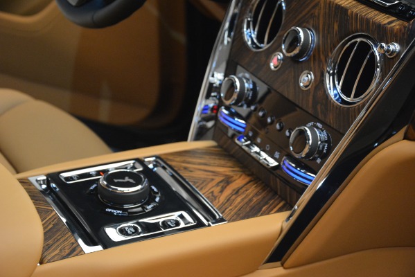 Used 2019 Rolls-Royce Cullinan for sale $329,900 at Maserati of Greenwich in Greenwich CT 06830 27