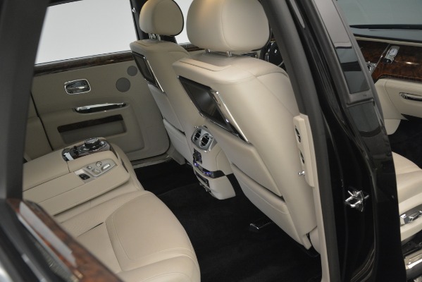 Used 2016 Rolls-Royce Ghost for sale Sold at Maserati of Greenwich in Greenwich CT 06830 19