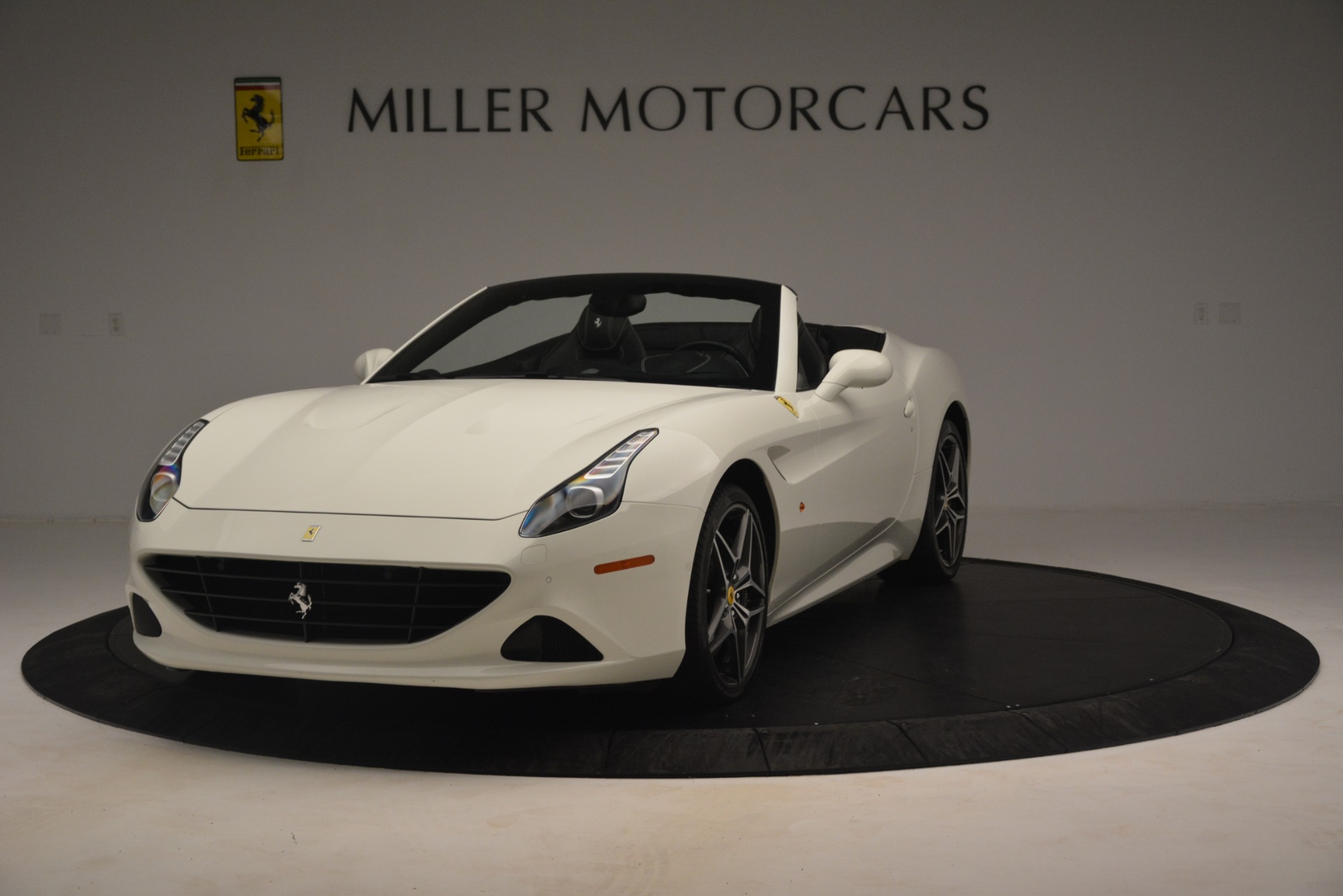 Used 2016 Ferrari California T for sale Sold at Maserati of Greenwich in Greenwich CT 06830 1