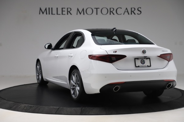 New 2019 Alfa Romeo Giulia Q4 for sale Sold at Maserati of Greenwich in Greenwich CT 06830 5