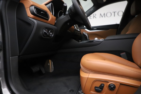 New 2019 Maserati Levante Q4 for sale $83,660 at Maserati of Greenwich in Greenwich CT 06830 14