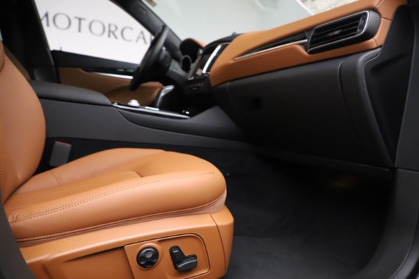 New 2019 Maserati Levante Q4 for sale $83,660 at Maserati of Greenwich in Greenwich CT 06830 23