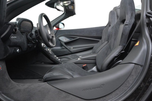 Used 0 for sale Sold at Maserati of Greenwich in Greenwich CT 06830 23