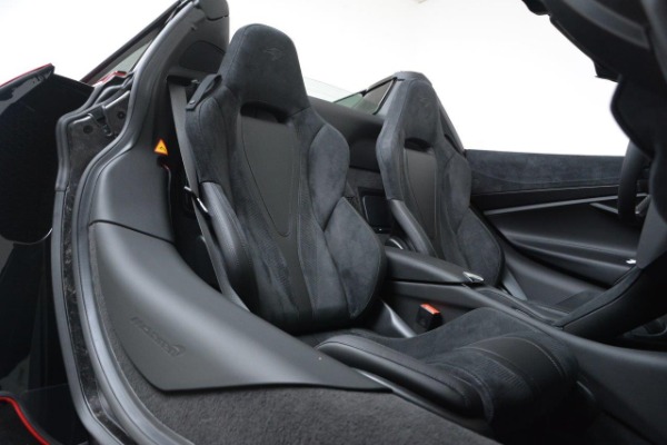 Used 0 for sale Sold at Maserati of Greenwich in Greenwich CT 06830 25