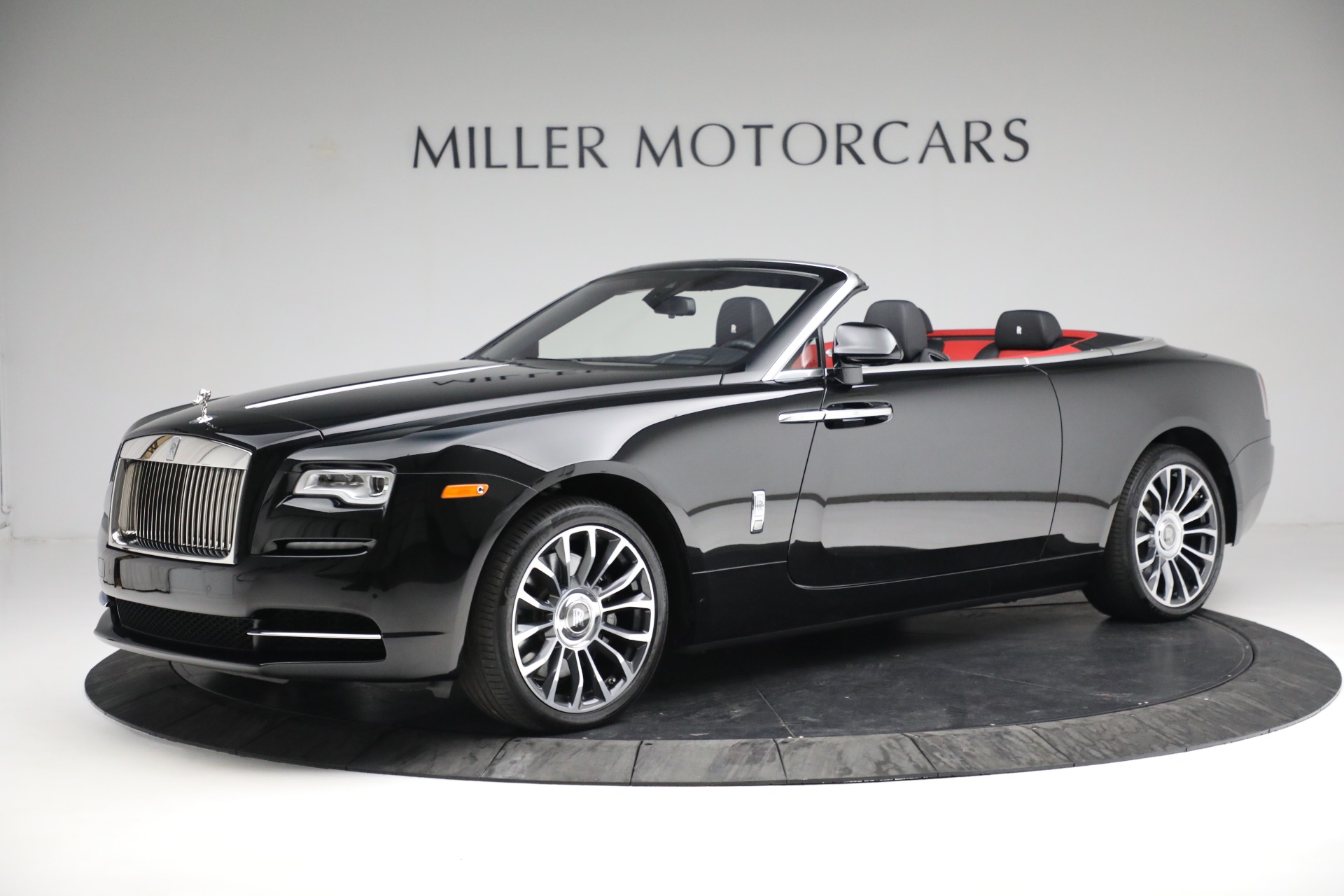 Used 2019 Rolls-Royce Dawn for sale $329,895 at Maserati of Greenwich in Greenwich CT 06830 1