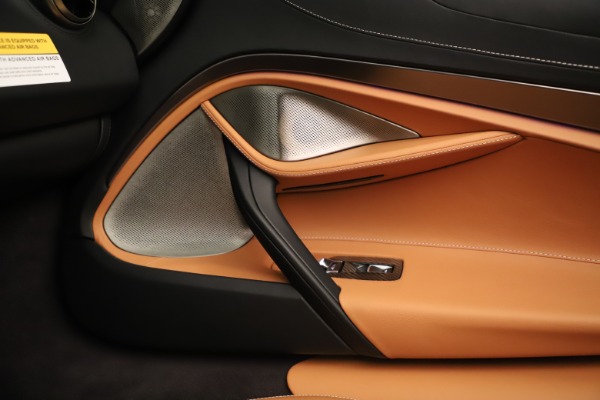 New 2020 McLaren 720S Spider Luxury for sale $372,250 at Maserati of Greenwich in Greenwich CT 06830 12