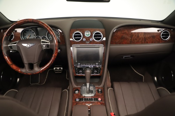 Used 2015 Bentley Flying Spur V8 for sale Sold at Maserati of Greenwich in Greenwich CT 06830 23