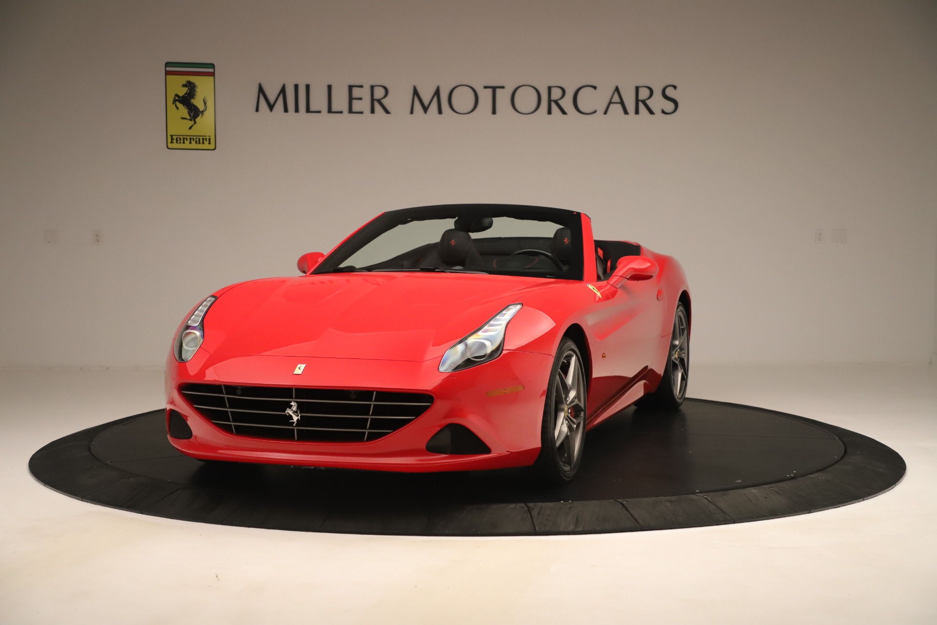 Used 2016 Ferrari California T for sale Sold at Maserati of Greenwich in Greenwich CT 06830 1