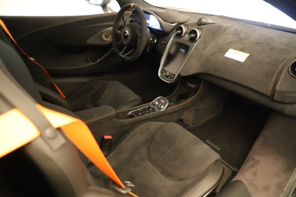 Used 2020 McLaren 600LT Spider for sale Sold at Maserati of Greenwich in Greenwich CT 06830 25