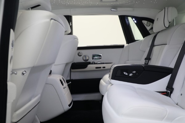 Used 2020 Rolls-Royce Phantom for sale $429,900 at Maserati of Greenwich in Greenwich CT 06830 19