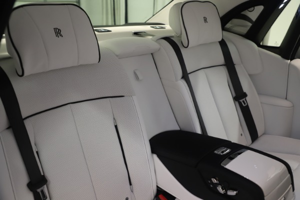 Used 2020 Rolls-Royce Phantom for sale $429,900 at Maserati of Greenwich in Greenwich CT 06830 27