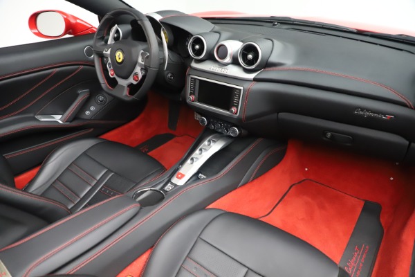 Used 2017 Ferrari California T for sale Sold at Maserati of Greenwich in Greenwich CT 06830 23