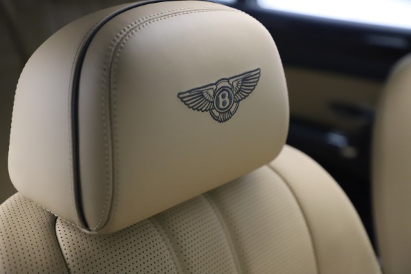 Used 2016 Bentley Flying Spur V8 for sale Sold at Maserati of Greenwich in Greenwich CT 06830 27